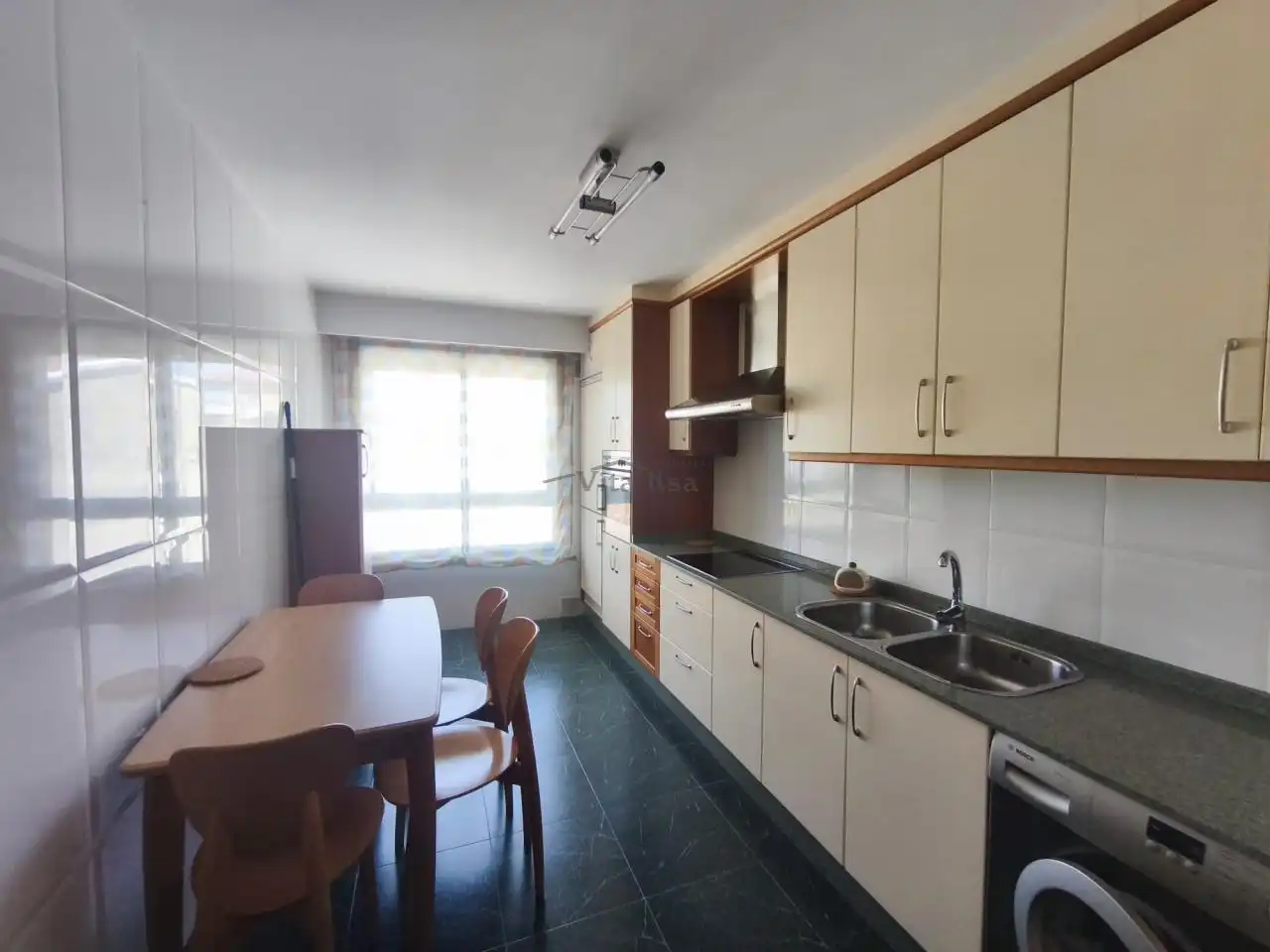 Küche von Wohnung zur Miete in Ourense Capital  mit Heizung, Parkett und Möbliert