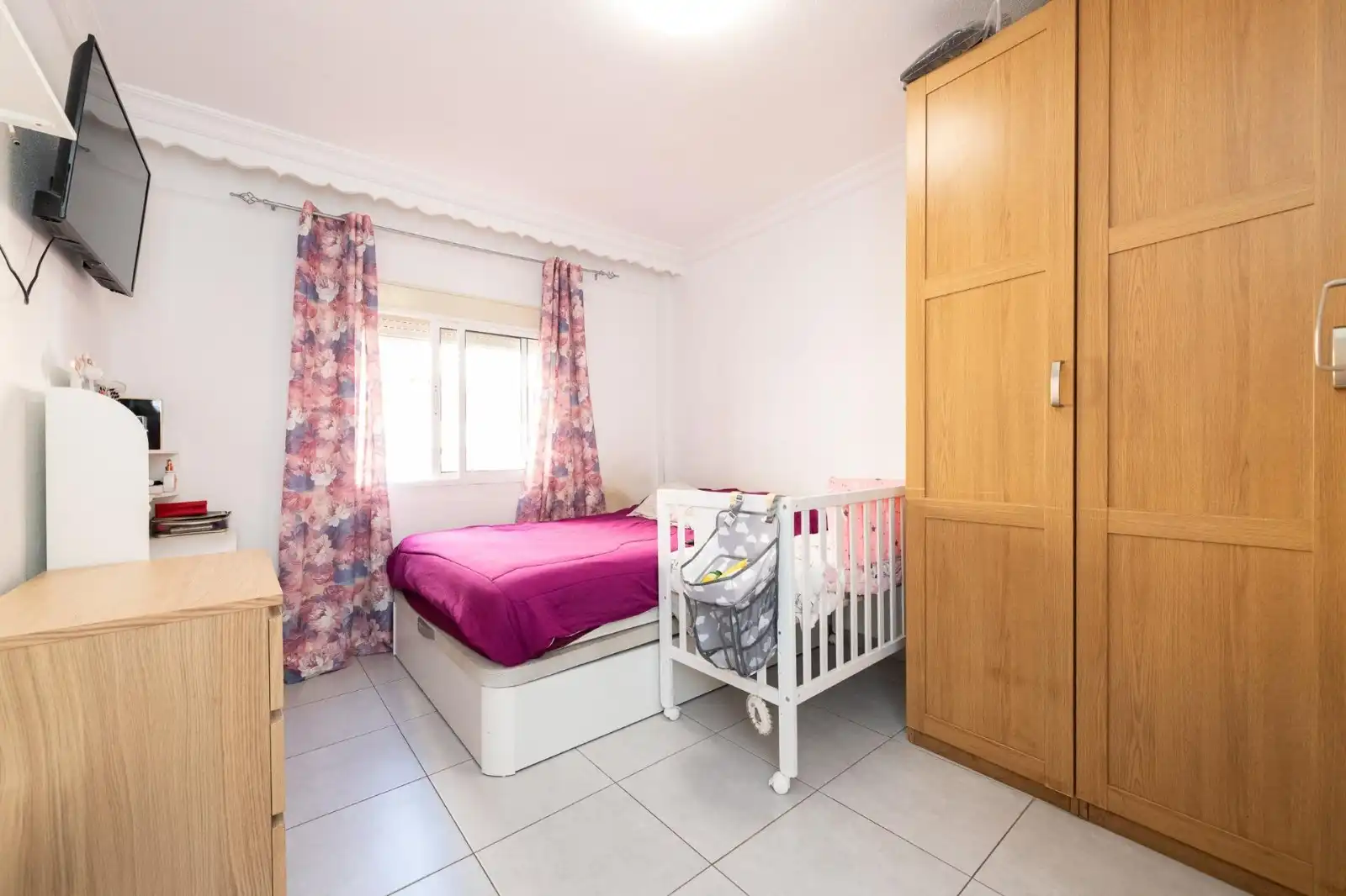 Habitación de Piso en venta en Málaga con Terraza y Amueblado