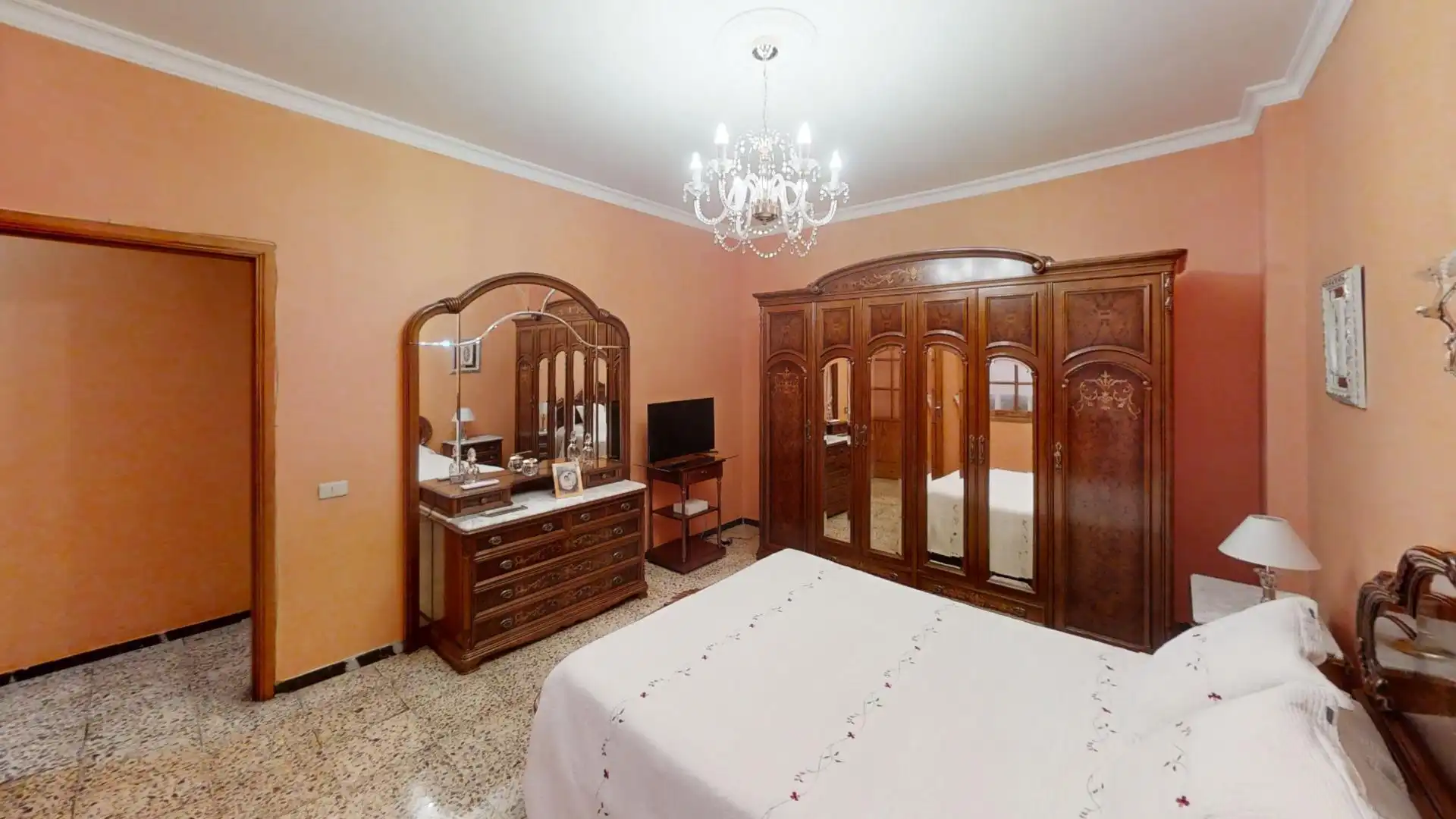 Bedroom of Houses for sale in Telde  with Air Conditioner, Heating and Storage room