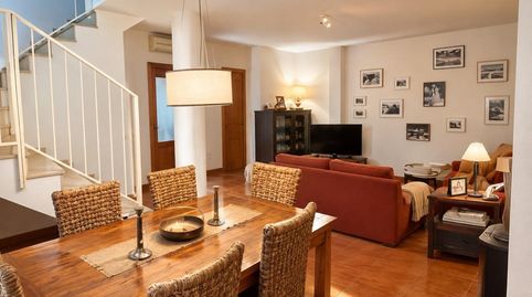 SE VENDE FANTASTICO ADOSADO SEMINUEVO CON VISTA A PARAJE, imatge 2