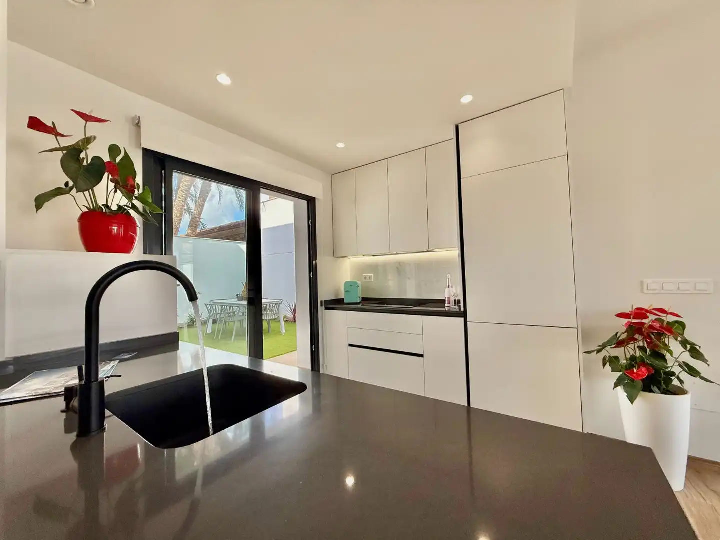 Cocina de Casa o chalet en venta en San Pedro del Pinatar con Jardín privado, Terraza y Trastero
