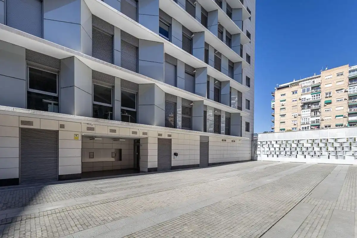 Exterior view of Flat for sale in Granada  with Air Conditioner, Heating and Furnished