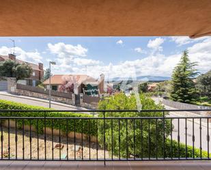 Exterior view of House or chalet for sale in Colmenarejo  with Heating, Private garden and Terrace