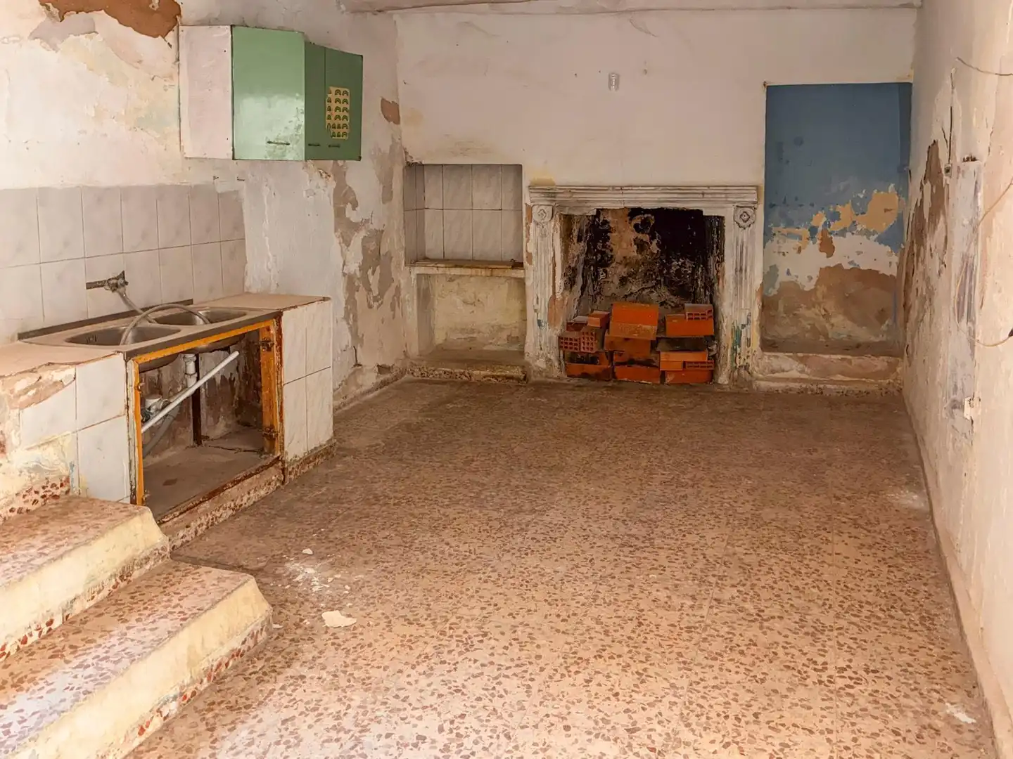 Kitchen of Houses for sale in Tobarra