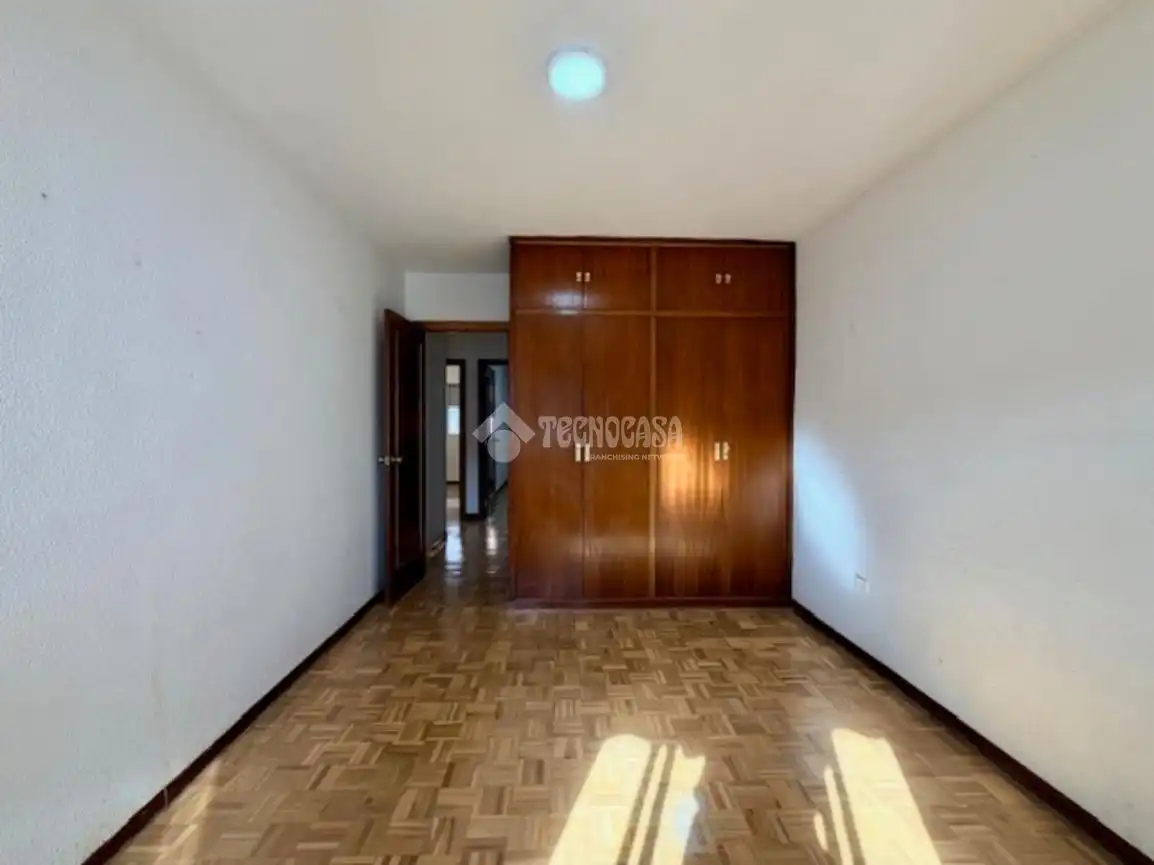 Dormitori de Pis en venda en San Sebastián de los Reyes amb Calefacció i Parquet