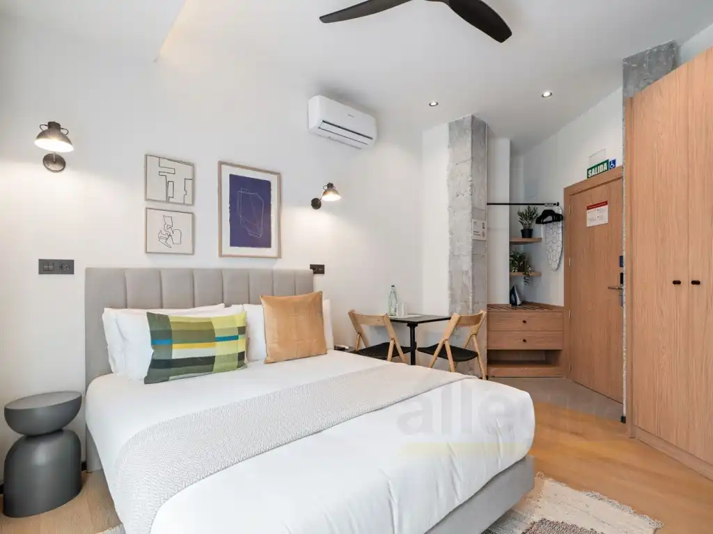 Bedroom of Commercial properties for sale in Puente de Vallecas