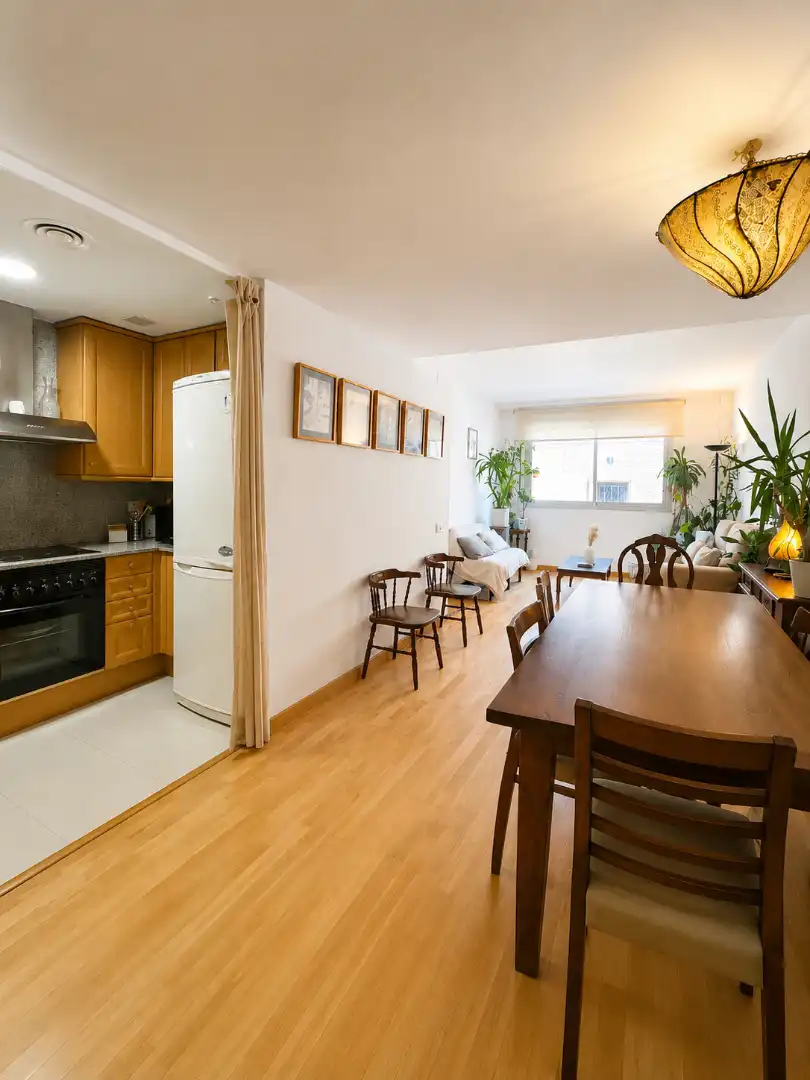 Flat for sale in Carrer del Torrent de la Bomba, Centre - Estació