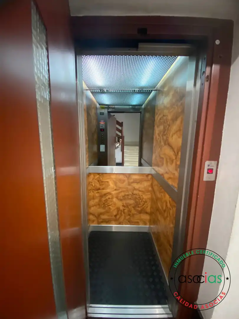 Piso en venta en Gijón  con Calefacción, Parquet y Trastero