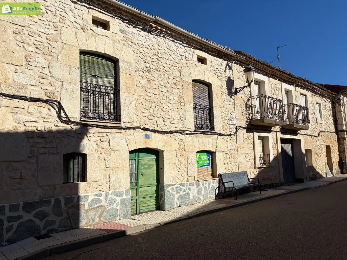 Vista exterior de Finca rústica en venda en Campillo de Aranda amb Jardí privat