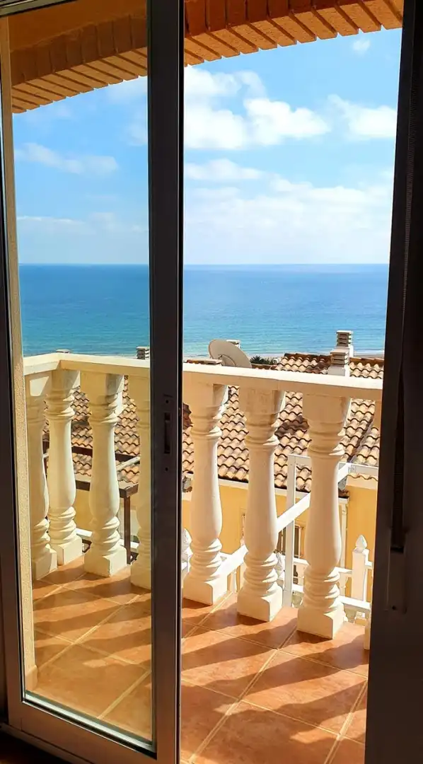 Terrasse von Einfamilien-Reihenhaus zur Miete in Elche / Elx mit Privatgarten, Terrasse und Möbliert