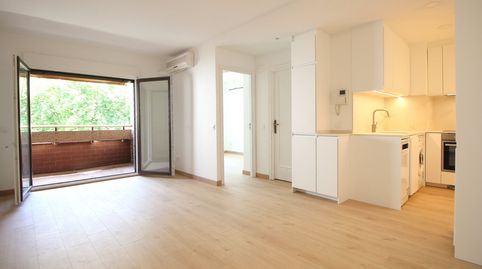 Photo 2 of Flat for rent in General Díaz Porlier, Jerónimos, Madrid Capital