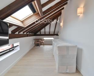 Flat to rent in Calle Marqués del Puerto, Ensanche - Moyua - Diputación