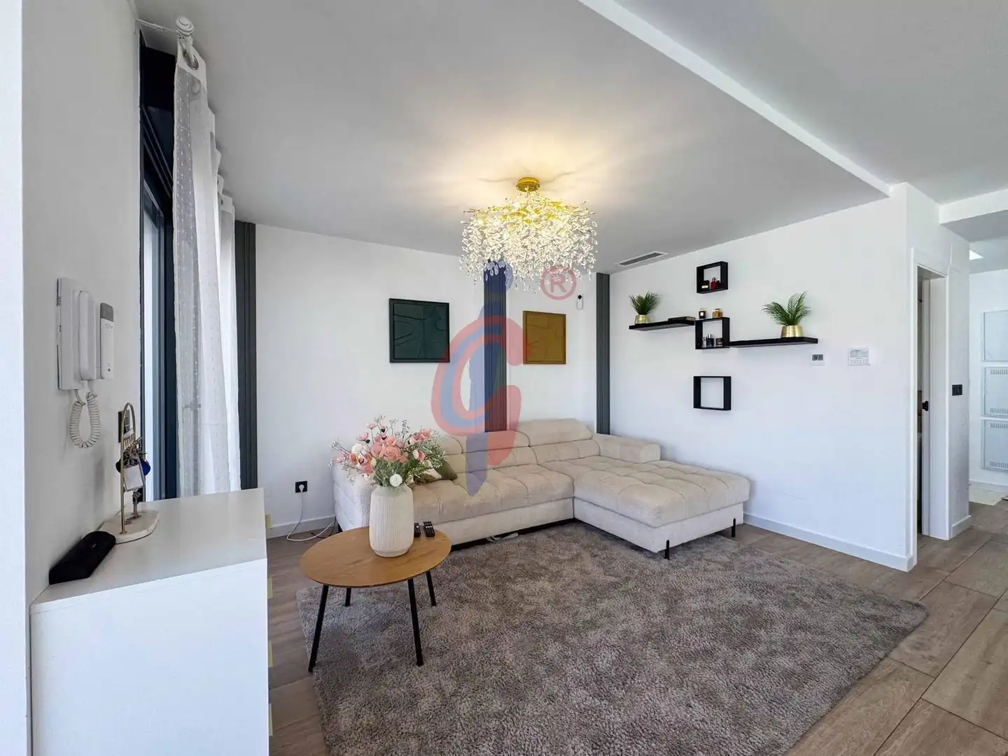 Sala d'estar de Casa o xalet en venda en Orihuela amb Aire condicionat, Terrassa i Piscina