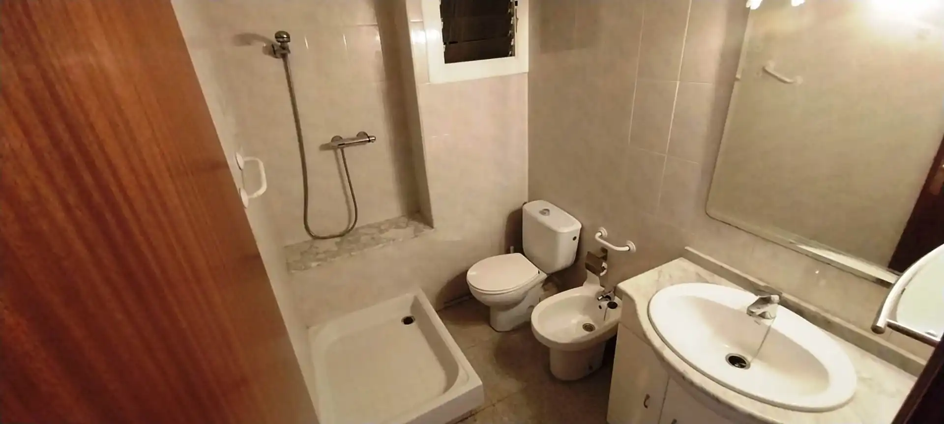 Bany de Oficina en venda en Barcelona