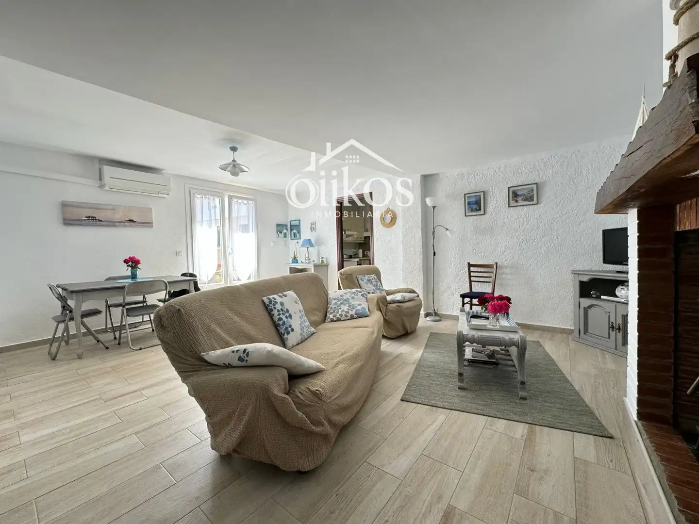 Living room of Houses for sale in San Felices de los Gallegos  with Heating, Parquet flooring and Swimming Pool