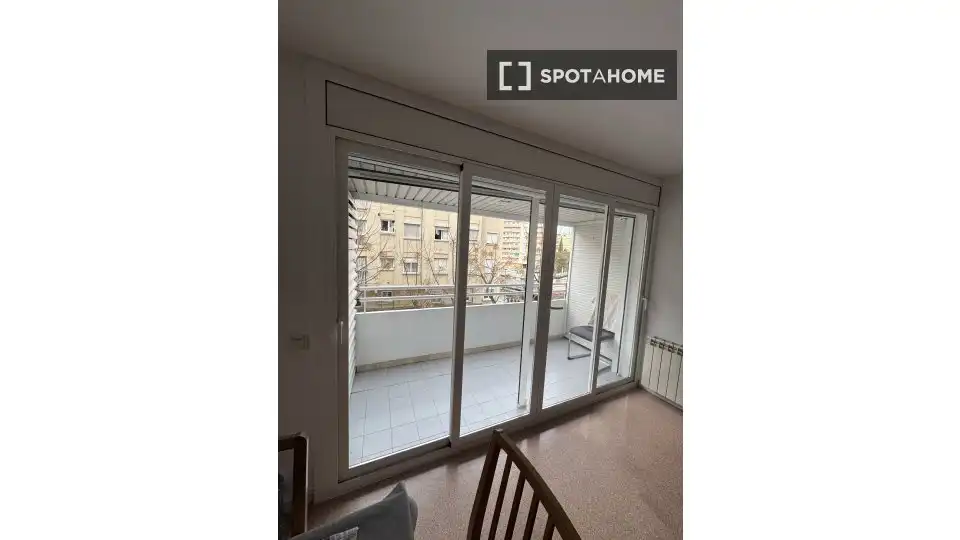 Bedroom of Flat for share in Cerdanyola del Vallès  with Air Conditioner, Heating and Furnished