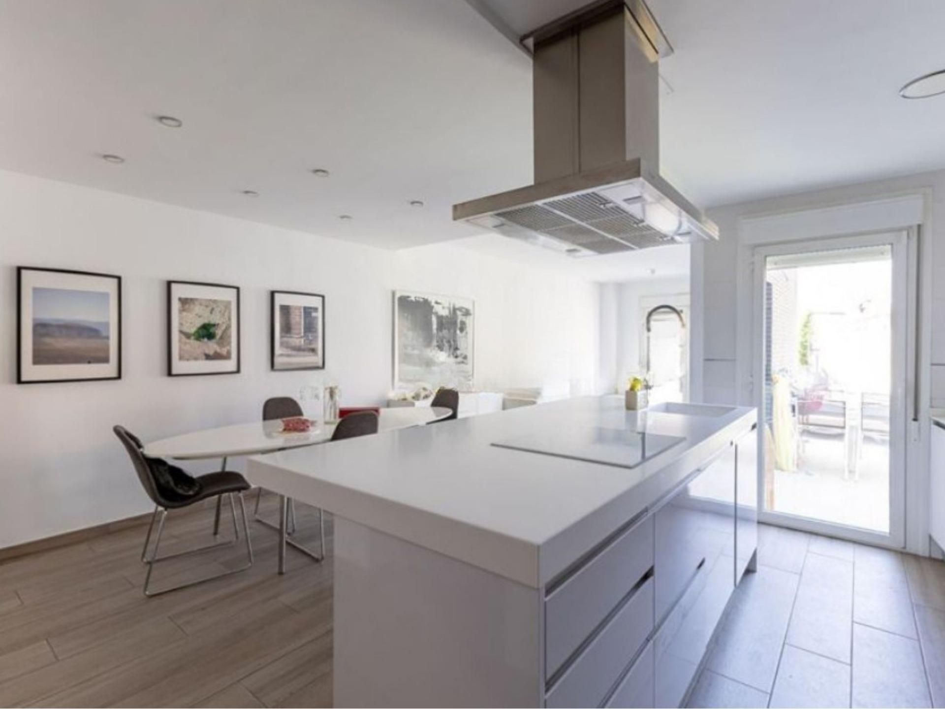 Kitchen of Single-family semi-detached for sale in Móstoles  with Air Conditioner, Heating and Private garden