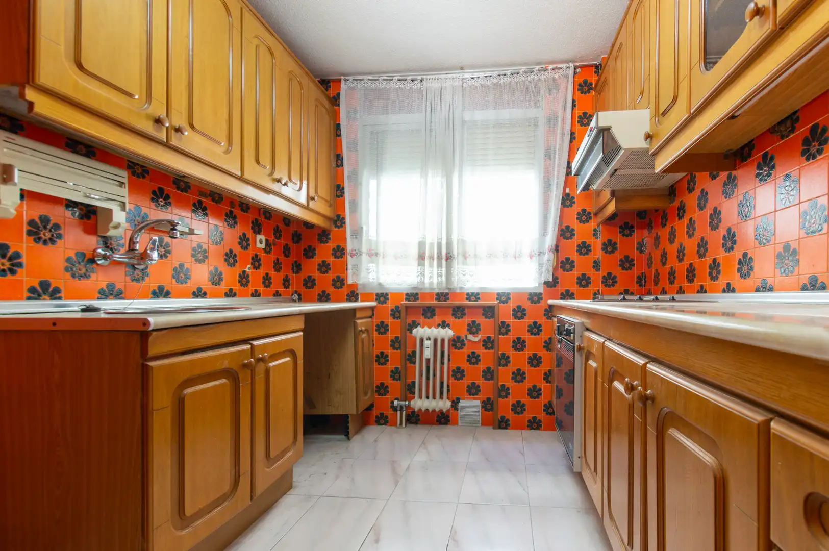 Cocina de Piso en venta en Alcalá de Henares con Calefacción, Parquet y Terraza