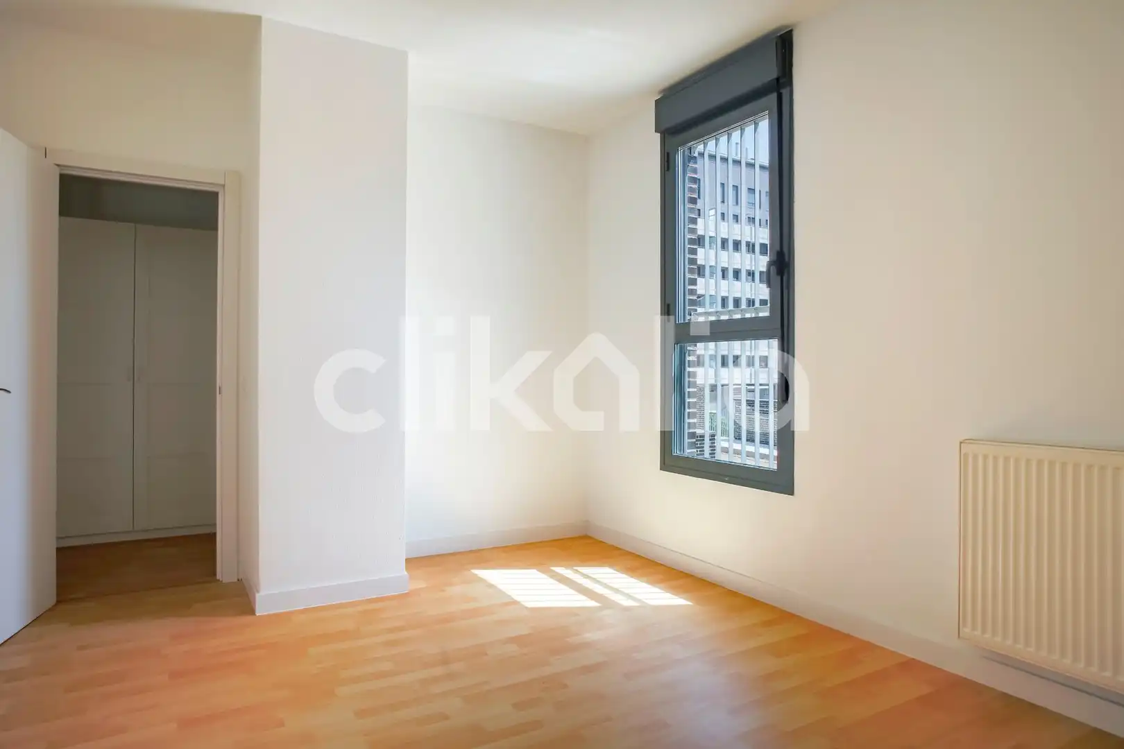 Schlafzimmer von Wohnung zum Verkauf in Tres Cantos mit Heizung, Privatgarten und Terrasse