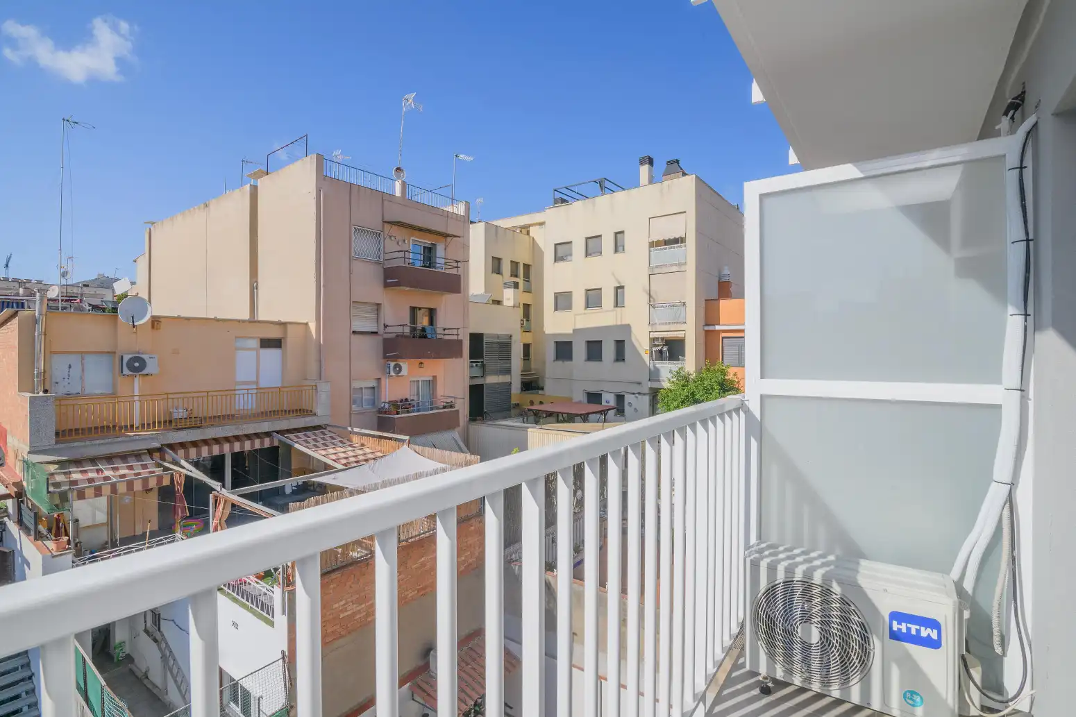 Terrasse von Wohnung zum Verkauf in Viladecans mit Klimaanlage, Heizung und Parkett