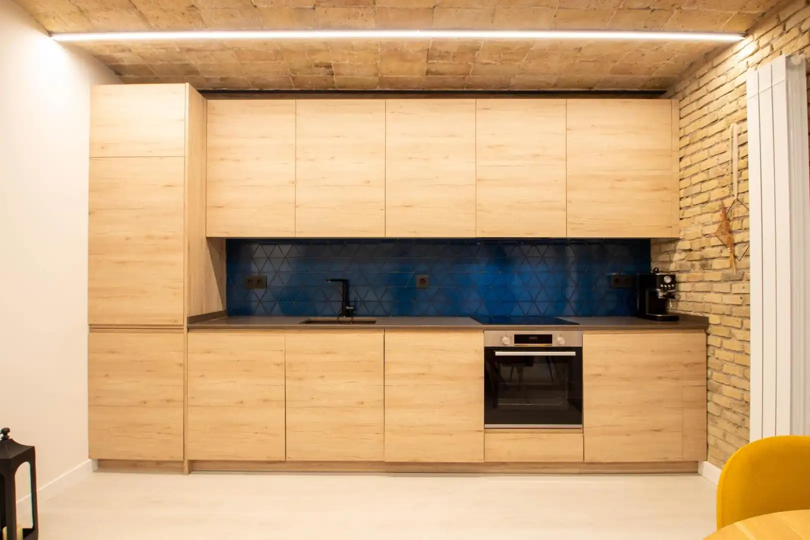 Kitchen of Ground floor for sale in Eixample
