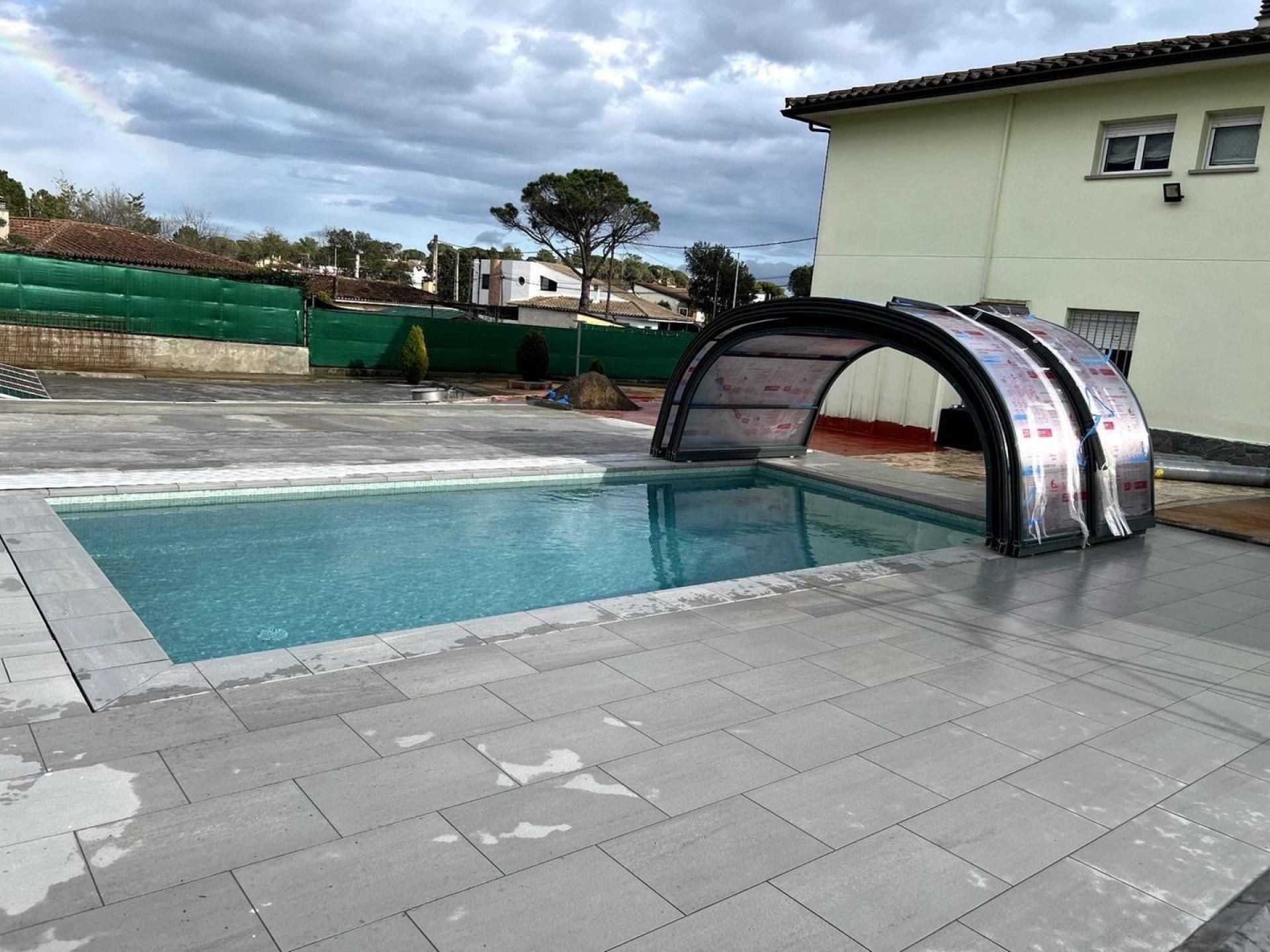 Piscina de Casa o chalet en venta en Caldes de Malavella con Aire acondicionado, Calefacción y Terraza