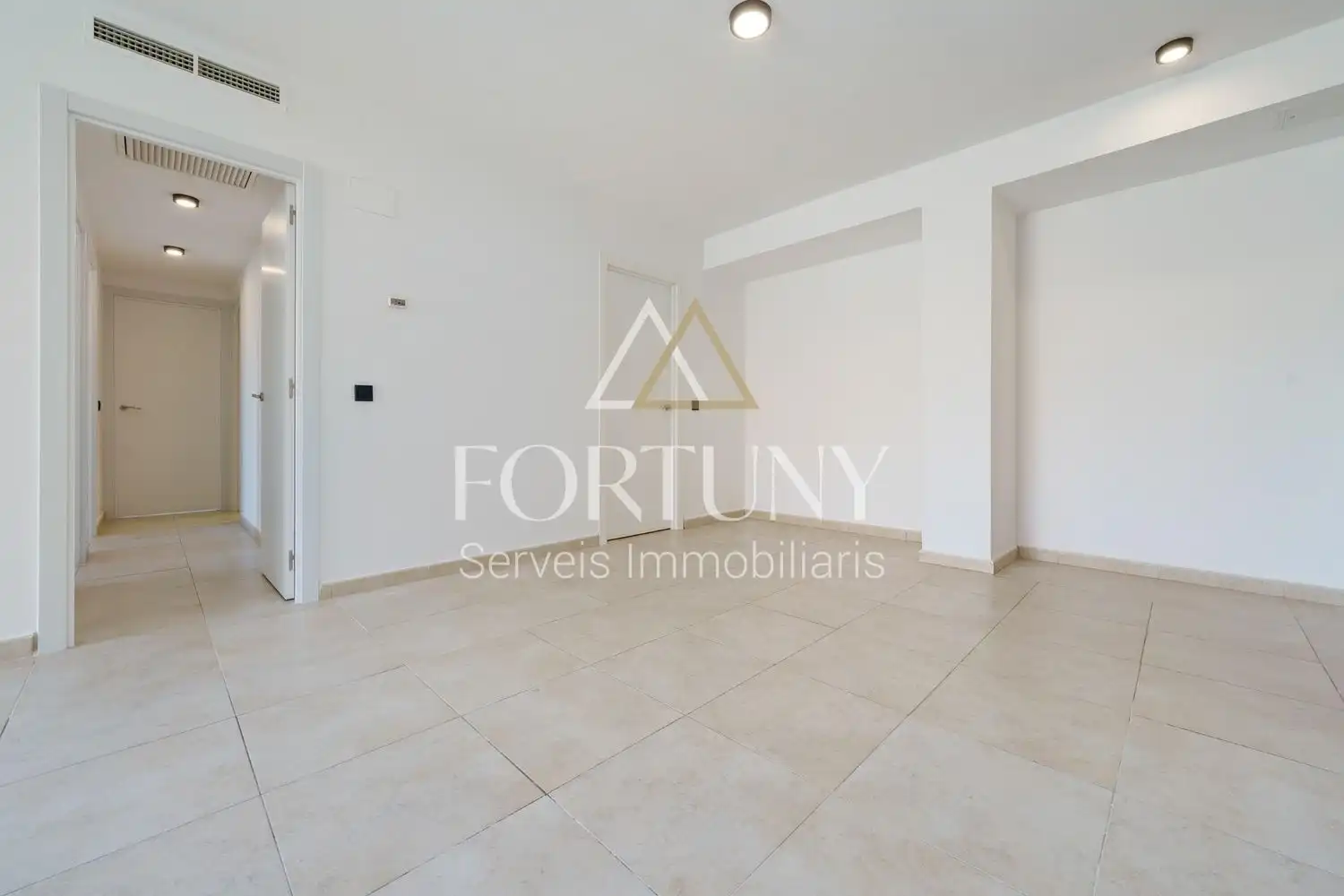 Flat with terrace for sale in de Guillem de Jorba 2, imagen 4