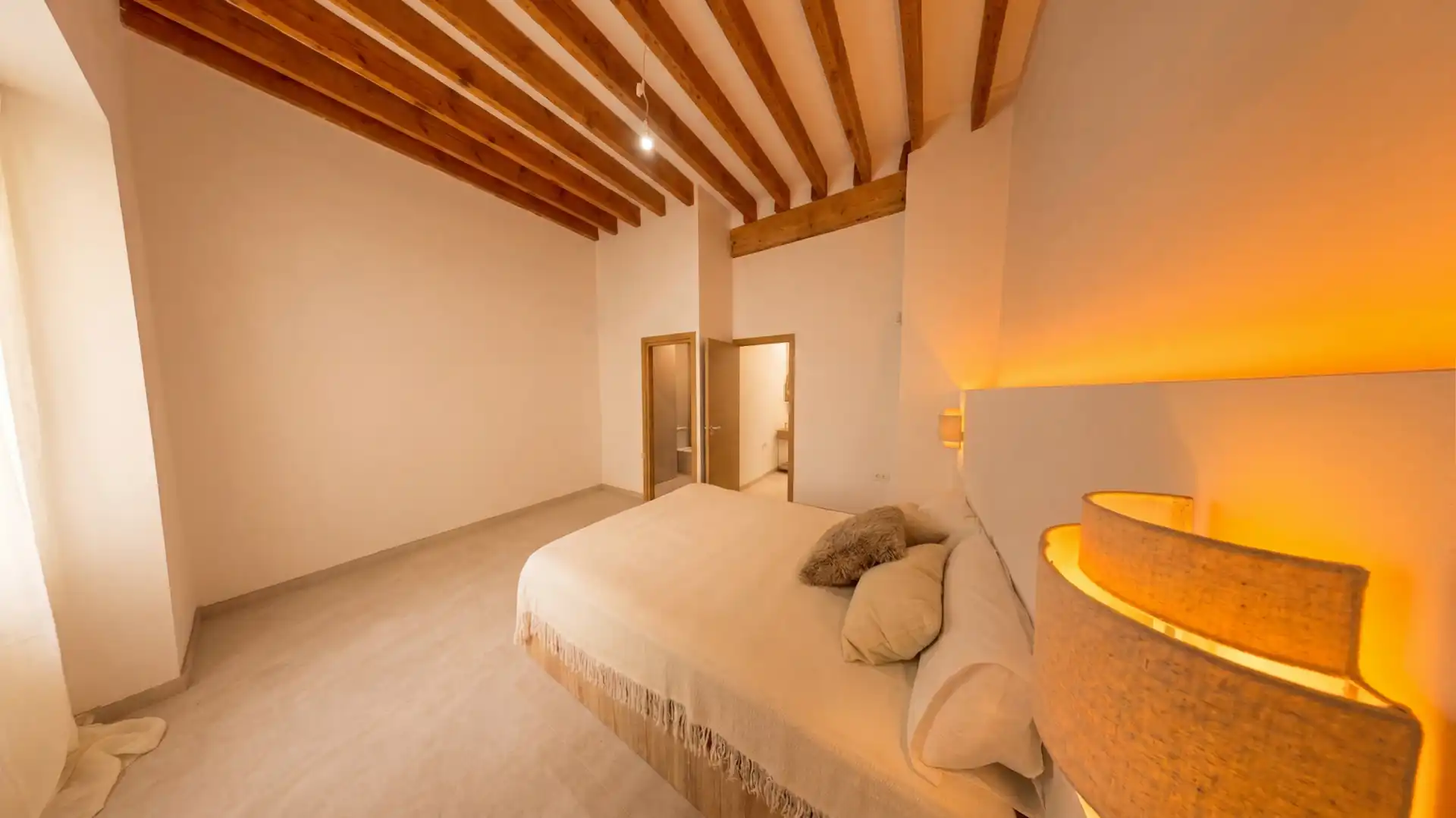 Habitación de Piso en venta en Alicante / Alacant con Jardín privado, Trastero y Amueblado