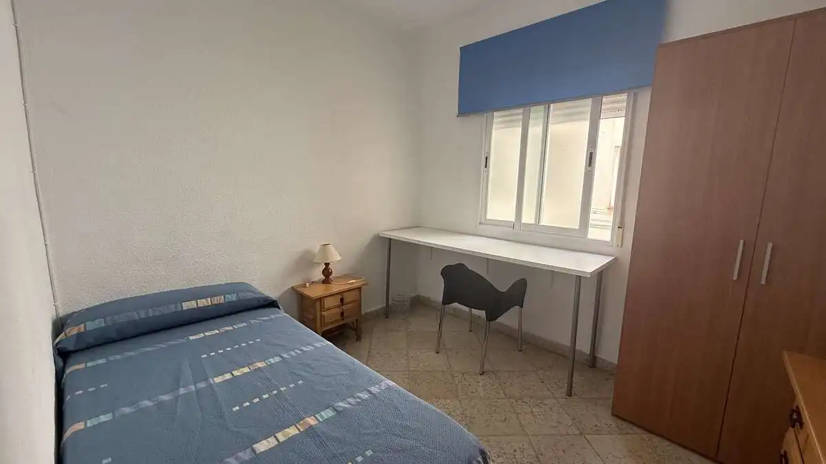 Bedroom of Flat for rent in Granada  with Furnished and Balcony