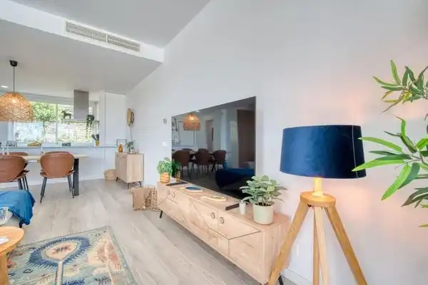 Chalet con terraza en venta en Camino Alberdina 110, imagen 5