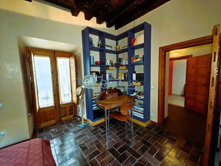 Flat for sale in Segovia  with Heating