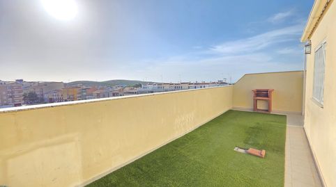 ¡ÁTICO CON IMPRESIONANTE TERRAZA, PLAZA DE GARAJE Y TRASTERO EN TORREDELCAMPO!