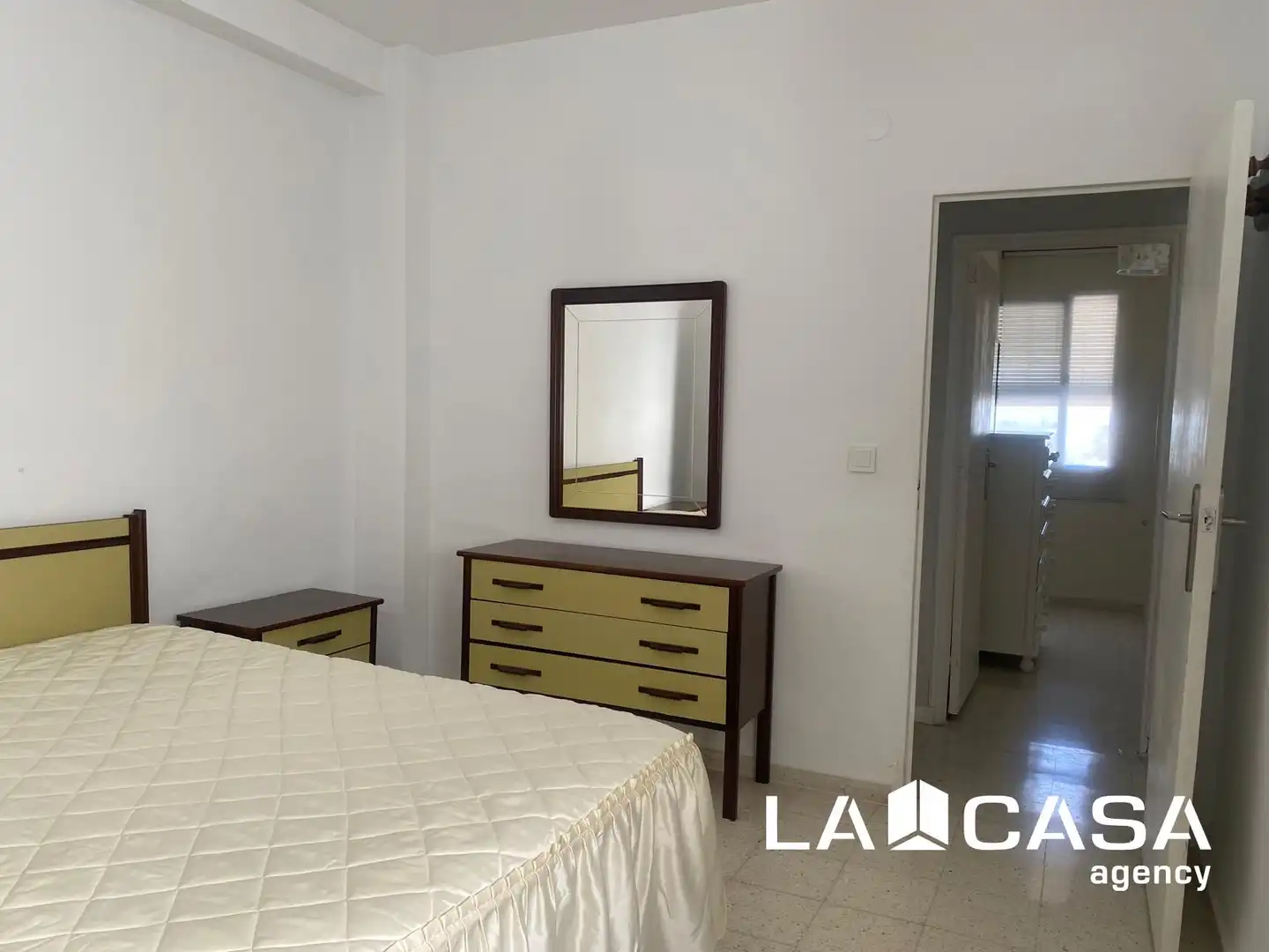 Habitación de Piso en venta en Dos Hermanas con Aire acondicionado y Terraza