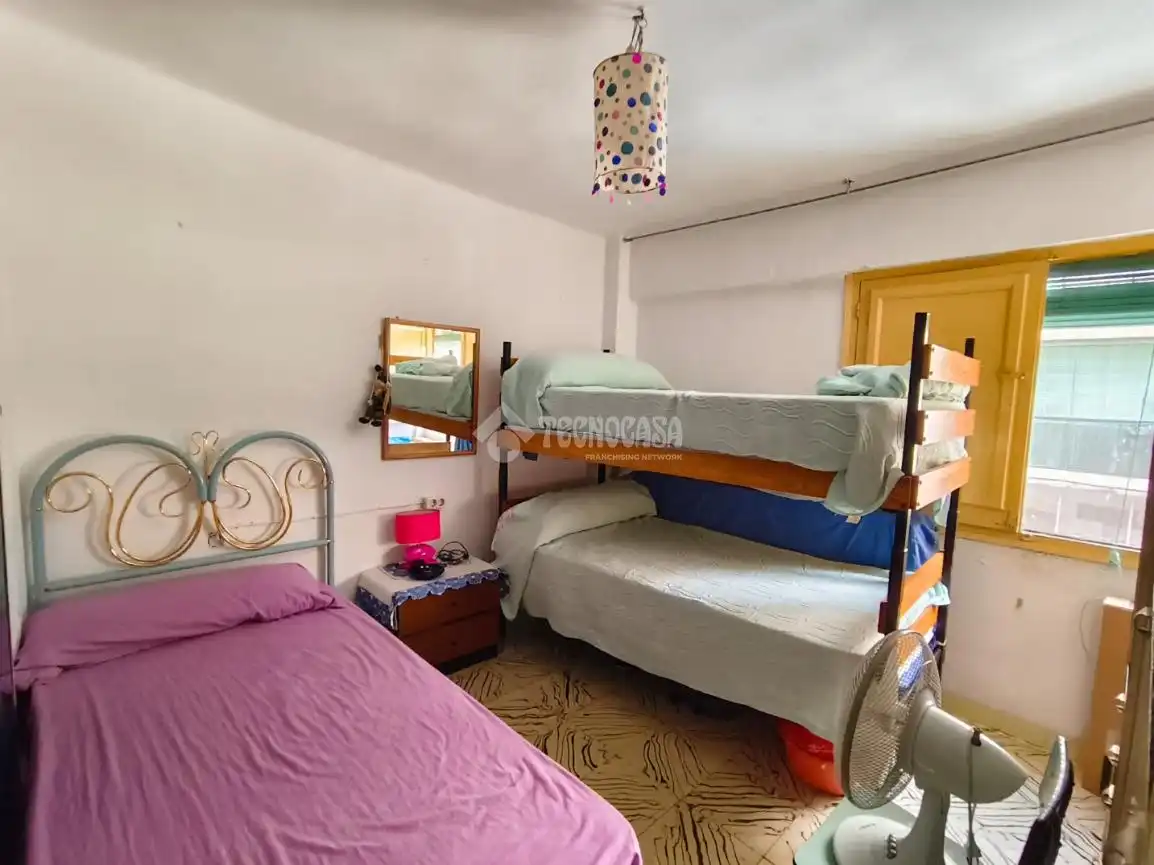 Habitación de Piso en venta en Alicante / Alacant con Balcón