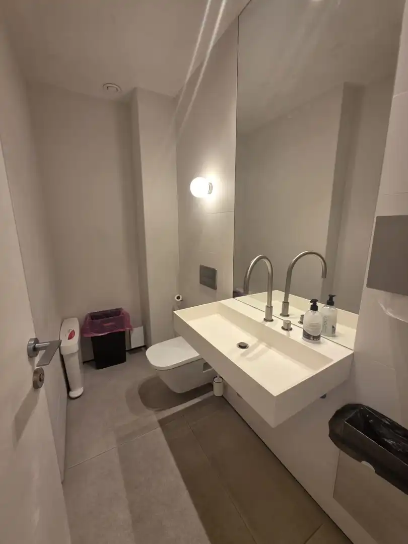 Bathroom of Commercial properties for rent in Montequinto  with Air Conditioner and Furnished