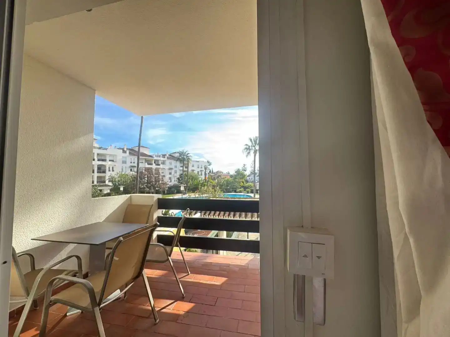 Terrasse von Wohnungen zur Miete in Marbella mit Klimaanlage, Terrasse und Schwimmbad