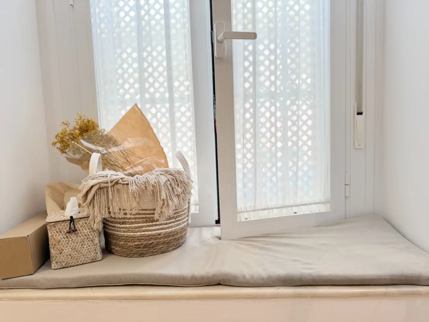 Balcony of Apartments for rent in Sevilla  with Air Conditioner, Heating and Parquet flooring