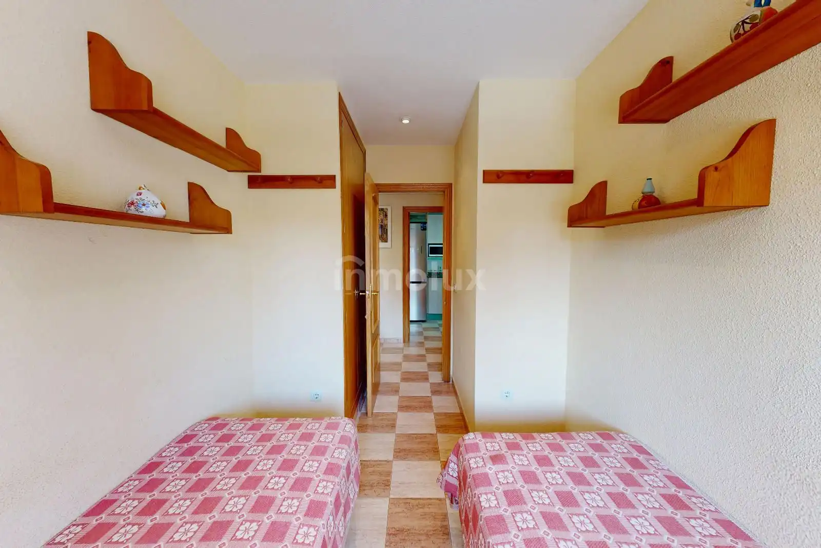 Habitación de Piso en venta en Alicante / Alacant con Terraza, Piscina y Amueblado