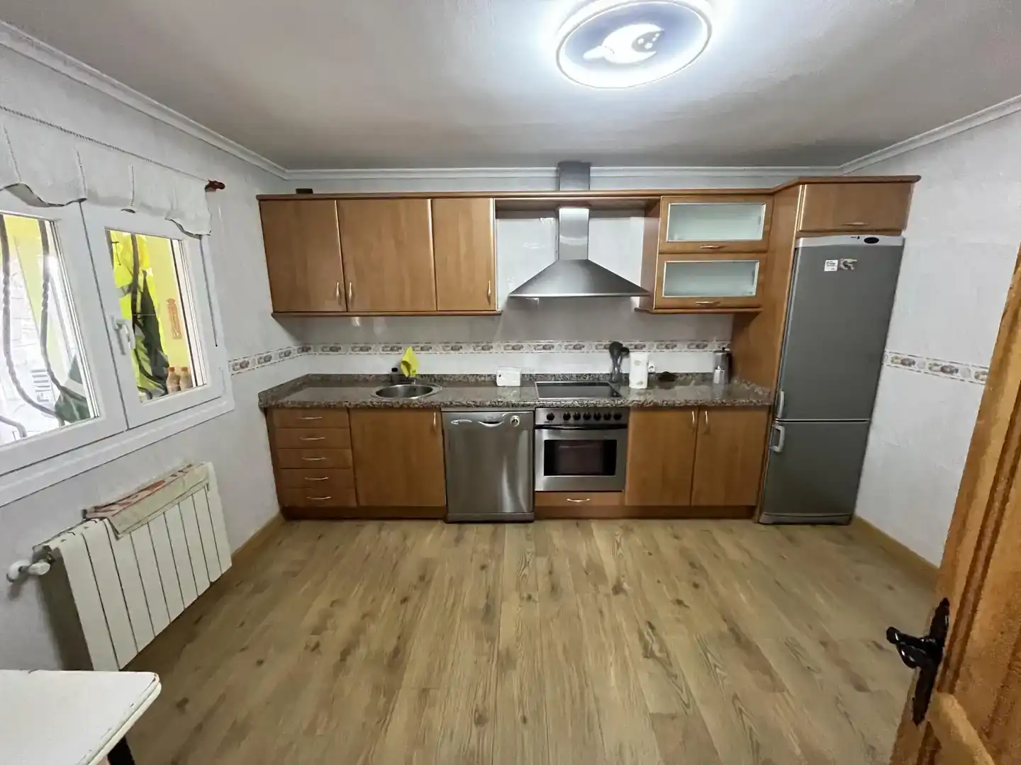 Cocina de Casa o chalet de alquiler en Santibáñez de la Peña, Palencia
