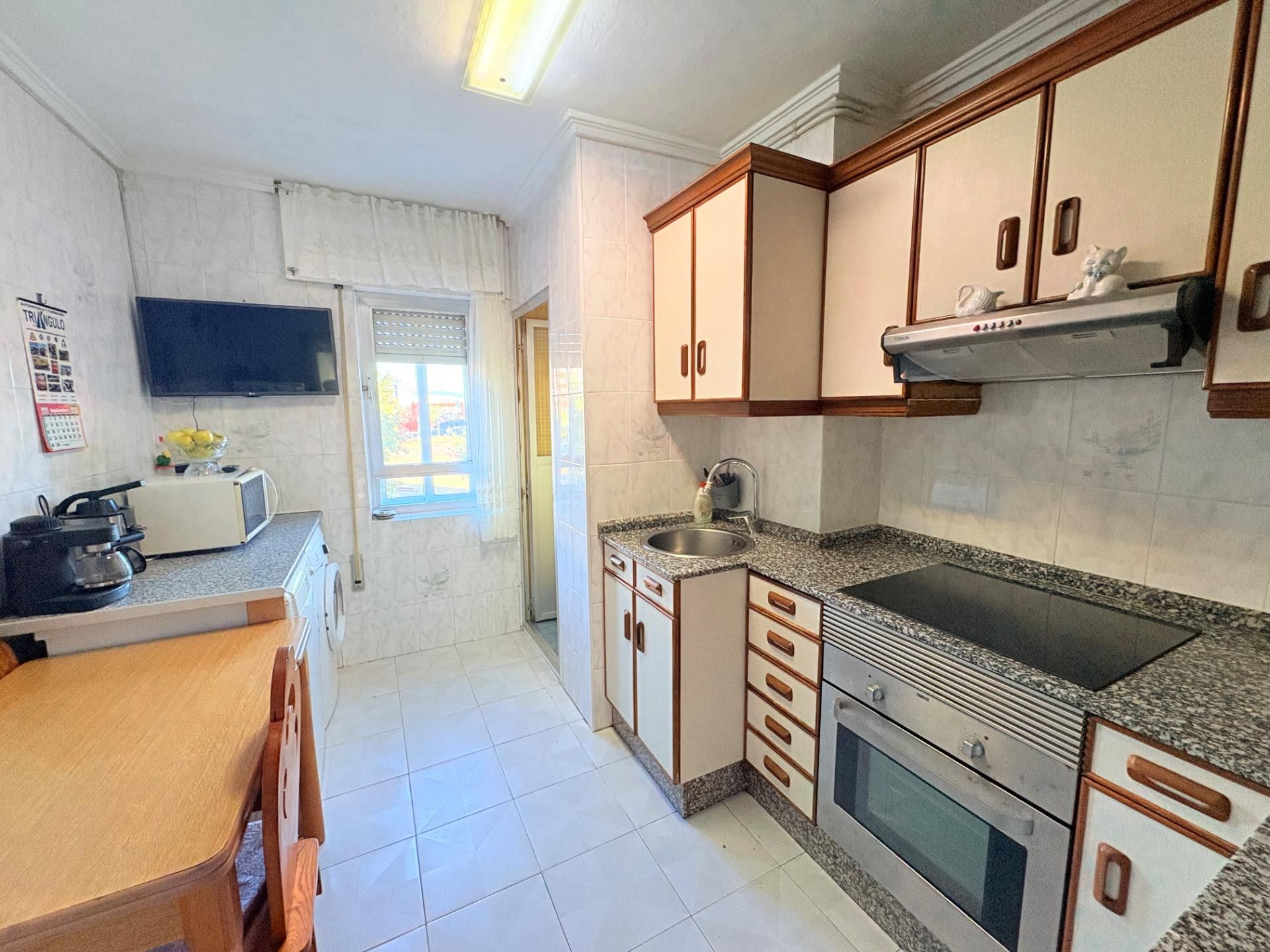 Cuina de Apartament en venda en Ponferrada amb Traster