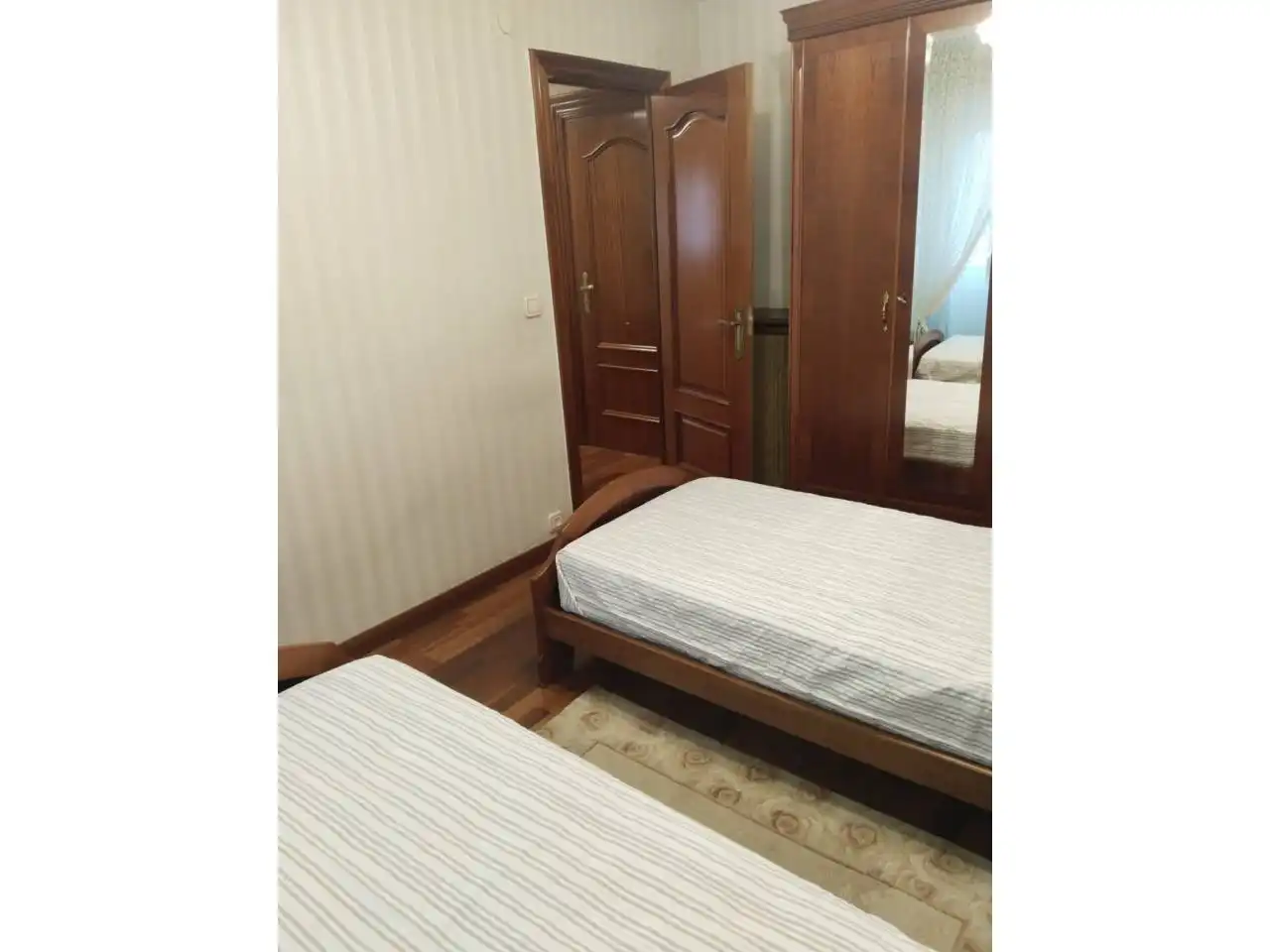 Habitación de Piso de alquiler en Burgos con Calefacción, Parquet y Amueblado