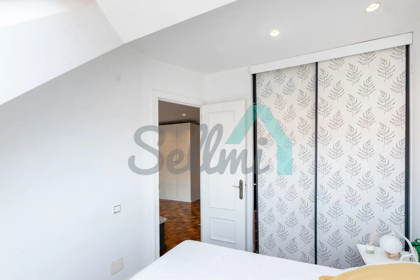 Habitación de Piso en venta en Oviedo  con Calefacción y Parquet