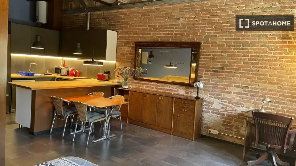 Flat for rent in Sants