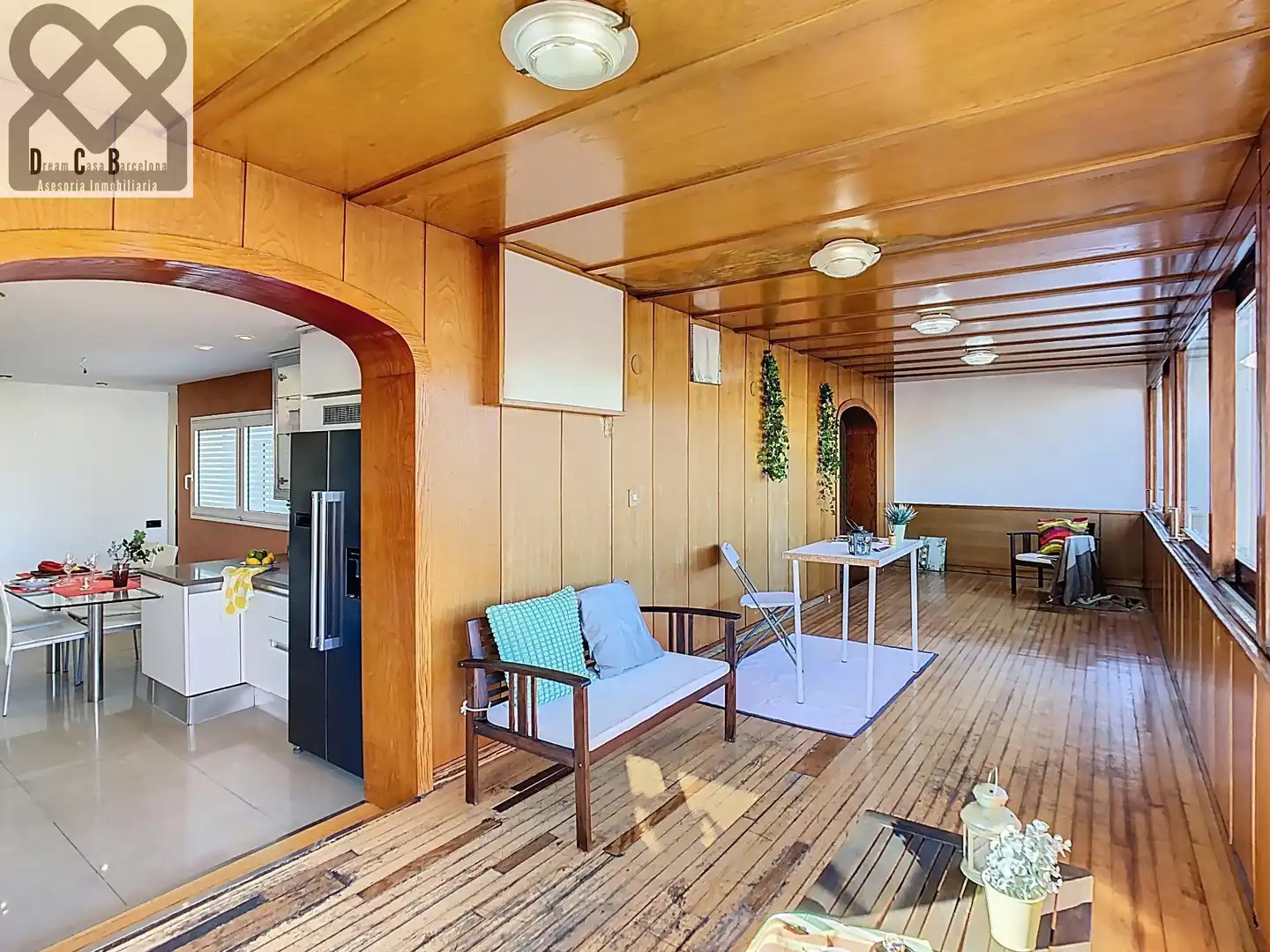 Wohnzimmer von Dachboden zum Verkauf in Barcelona mit Heizung und Terrasse