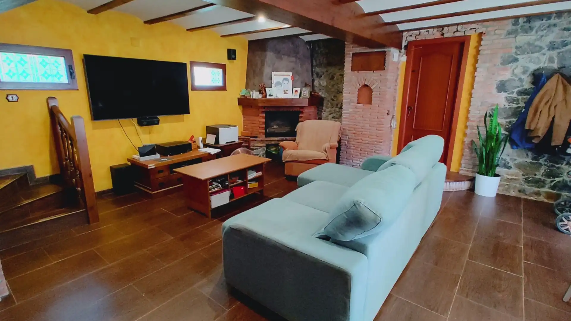 Sala de estar de Casa o chalet en venta en Santa María de Cayón con Terraza, Piscina y Balcón