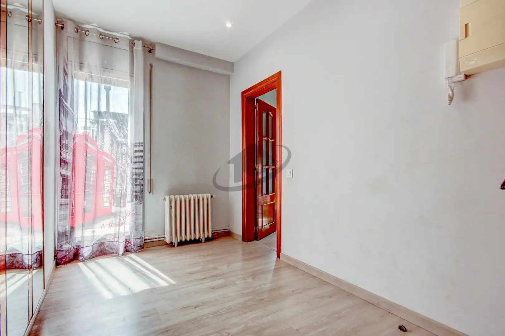 Habitación de Ático en venta en Barberà del Vallès con Aire acondicionado, Calefacción y Terraza