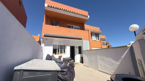 Foto 3 de Casa adosada en venta en Calle Anemona, Cortijo Torrequebrada, Benalmádena