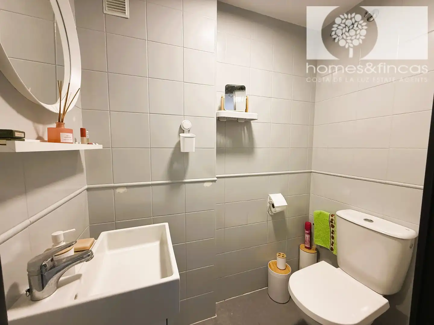 Bathroom of Duplexes for sale in Ayamonte  with Air Conditioner, Terrace and Furnished