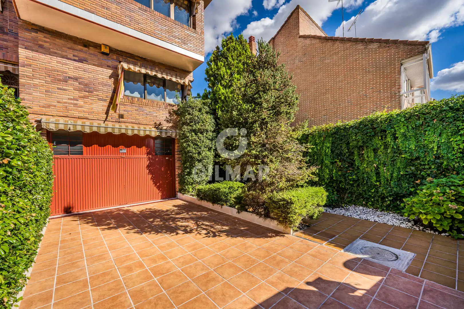 Jardí de Casa adosada en venda en Madrid amb Calefacció, Jardí privat i Piscina