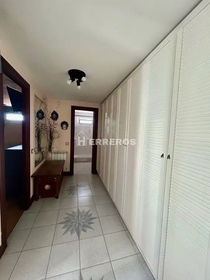 Casa adosada en venta en Baños de Río Tobía con Aire acondicionado, Calefacción y Parquet